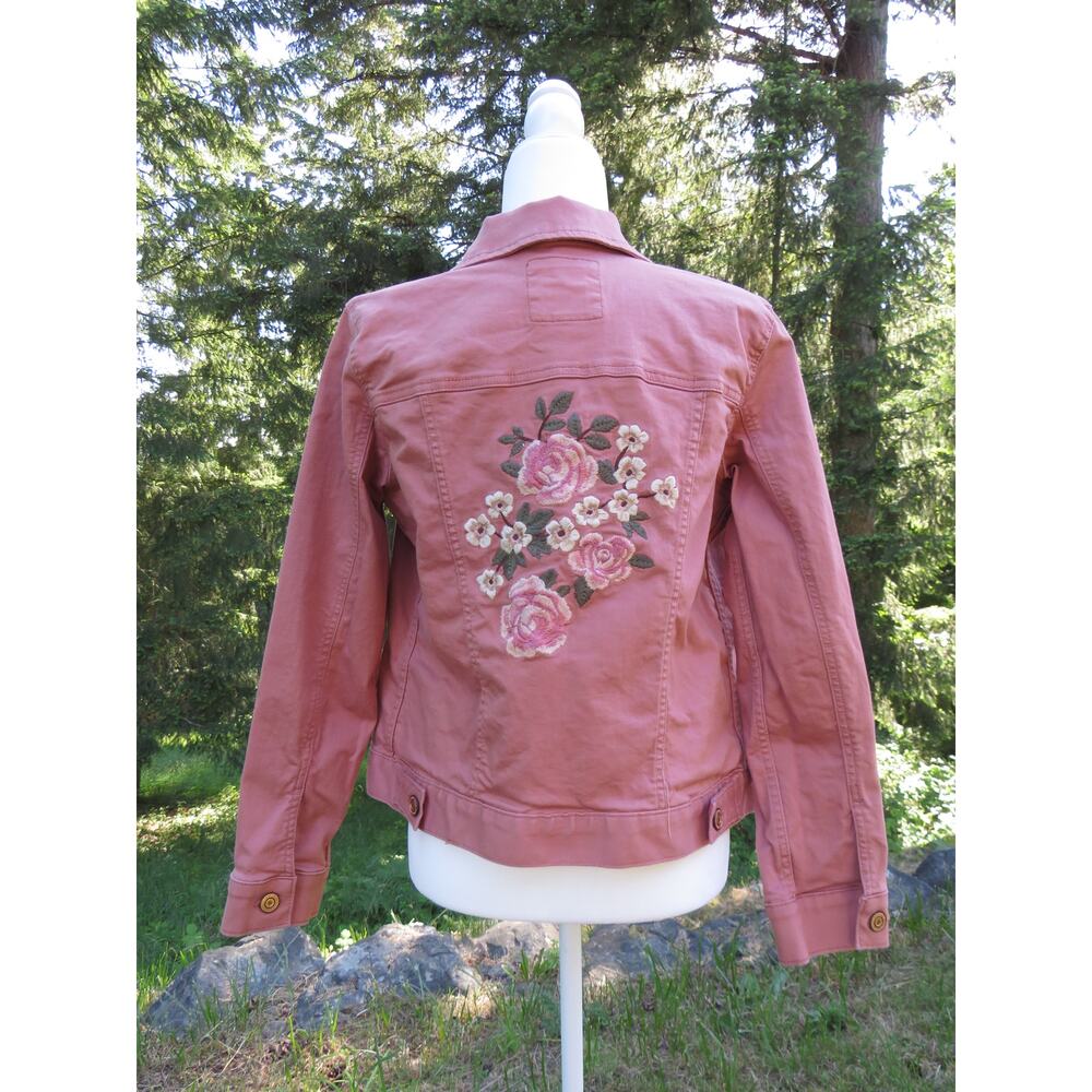 Lauren Conrad Women's Medium Pink Denim Jacket Floral Embroidery Pockets Spring